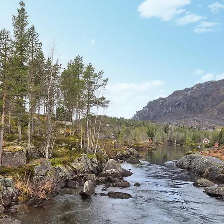 Casa de Férias Amazing In Skare With Sauna Seljestad